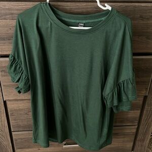 Green ruffle sleeve T-shirt